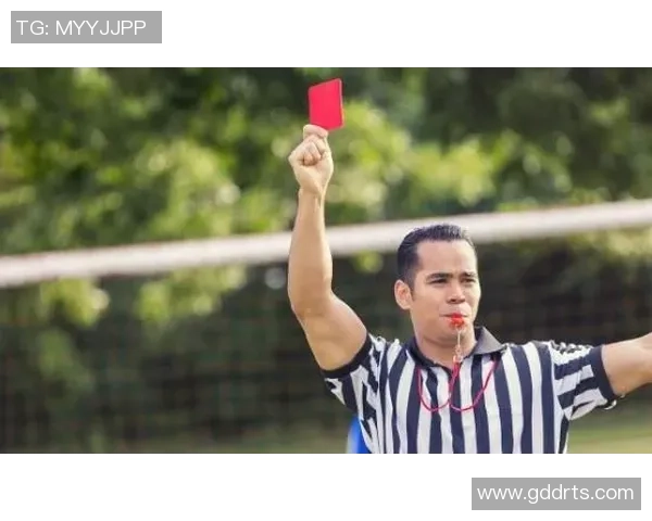 山寨足球明星盘点那些模仿大牌球员的奇葩人物与故事